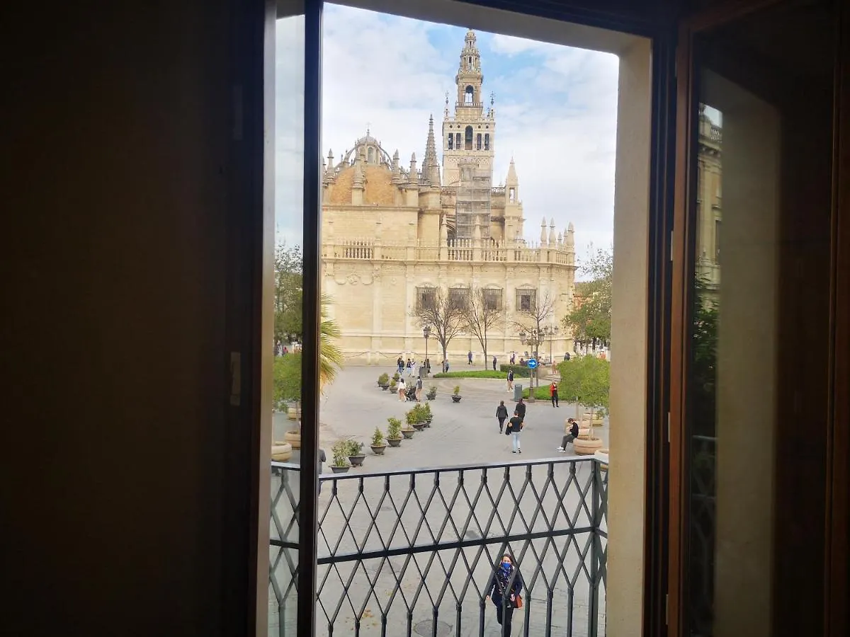 Luxury Apartment With Views To Alcazar, Cathedral And Giralda. Seville